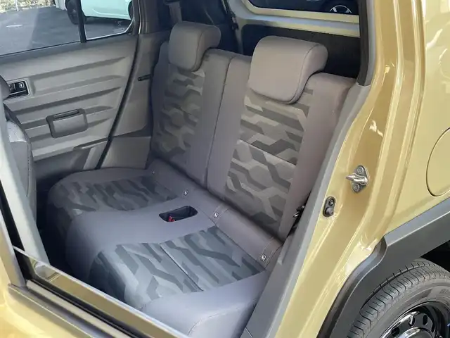 ダイハツ タフト X 静岡県 2024(令6)年 1.3万km サンドベージュメタリック ガラスルーフ/ディスプレイオーディオ/BT/USB/バックカメラ/前方ドライブレコーダー/ETC/衝突軽減ブレーキ/レーンキープアシスト/前後コーナーセンサー/LEDヘッドライト/純正フロアマット/スマートキー×2/保証書/取扱説明書