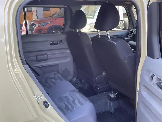 ダイハツ タフト X 静岡県 2024(令6)年 1.3万km サンドベージュメタリック ガラスルーフ/ディスプレイオーディオ/BT/USB/バックカメラ/前方ドライブレコーダー/ETC/衝突軽減ブレーキ/レーンキープアシスト/前後コーナーセンサー/LEDヘッドライト/純正フロアマット/スマートキー×2/保証書/取扱説明書