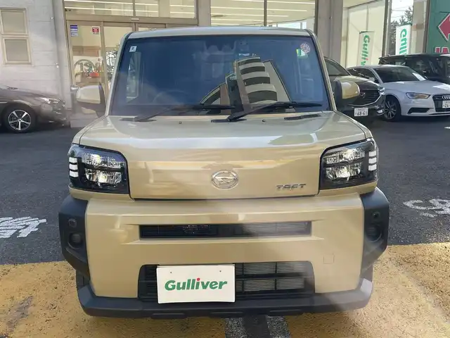 ダイハツ タフト X 静岡県 2024(令6)年 1.3万km サンドベージュメタリック ガラスルーフ/ディスプレイオーディオ/BT/USB/バックカメラ/前方ドライブレコーダー/ETC/衝突軽減ブレーキ/レーンキープアシスト/前後コーナーセンサー/LEDヘッドライト/純正フロアマット/スマートキー×2/保証書/取扱説明書