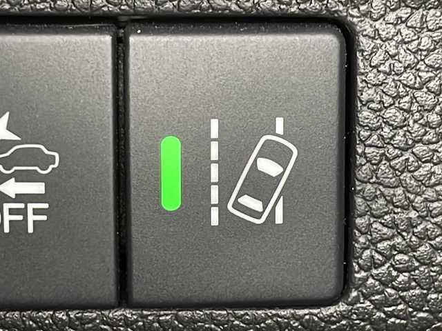 ホンダ フリード G ホンダセンシング 広島県 2017(平29)年 5.5万km クリスタルブラックパール 純正ナビ/後席フリップダウンモニター/バックカメラ/両側パワースライドドア/レーダークルーズコントロール/ＥＴＣ/ドラレコ/フルセグ/衝突軽減/レーンキープ/ＬＥＤヘッドライト/踏み間違い防止/オートライト/エアバッグ(運転席/助手席)/純正15インチアルミホイール(185/65/R15)