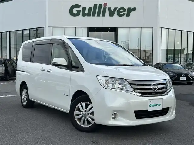 日産 セレナ 20G Sハイブリッド 長崎県 2013(平25)年 9.7万km ブリリアントホワイトパール 社外８インチSDナビ/CD/BT/ワンセグTV/バックカメラ/クルーズコントロール/両側パワースライドドア/ETC/アイドリングストップ/ロールサンシェード/ドライブレコーダー（前後）/純正１５インチホイール