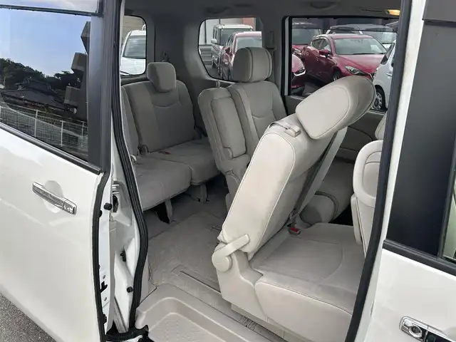 日産 セレナ 20G Sハイブリッド 長崎県 2013(平25)年 9.7万km ブリリアントホワイトパール 社外８インチSDナビ/CD/BT/ワンセグTV/バックカメラ/クルーズコントロール/両側パワースライドドア/ETC/アイドリングストップ/ロールサンシェード/ドライブレコーダー（前後）/純正１５インチホイール