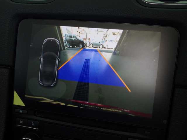 ポルシェ ポルシェ ７１８ボクスター 兵庫県 2019(令1)年 1.3万km 赤 純正ナビ/バックカメラ/前後障害物センサー/ドライブレコーダー/レーダー/オートライト/ETC2.0/ハーフレザーシート/キセノンヘッドライト/18インチアルミ/Bluetooth/リモコンキー