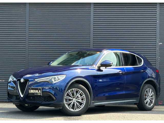 アルファロメオ ステルヴィオ 2.0ターボ Q4 ラグジュアリーパッケージ 茨城県 2019(平31)年 4.4万km 青 ワンオーナー　/ｈａｒｍａｎ／ｋａｒｄｏｎ　/衝突軽減Ｂ　/ＡＣＣ　/ＬＫＡ　/ＢＳＭ　/Ｂカメラ　/パークセンサー　/ベージュ革　/シートヒーター　/Ｍ付ＰＷシート/ステアリングヒーター　/ＰＷテールゲート　/ＣａｒＰｌａｙ/BT/USB　/前後ドラレコ　/ＥＴＣ/禁煙車