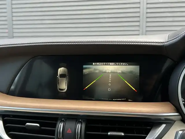アルファロメオ ステルヴィオ 2.0ターボ Q4 ラグジュアリーパッケージ 茨城県 2019(平31)年 4.4万km 青 ワンオーナー　/ｈａｒｍａｎ／ｋａｒｄｏｎ　/衝突軽減Ｂ　/ＡＣＣ　/ＬＫＡ　/ＢＳＭ　/Ｂカメラ　/パークセンサー　/ベージュ革　/シートヒーター　/Ｍ付ＰＷシート/ステアリングヒーター　/ＰＷテールゲート　/ＣａｒＰｌａｙ/BT/USB　/前後ドラレコ　/ＥＴＣ/禁煙車