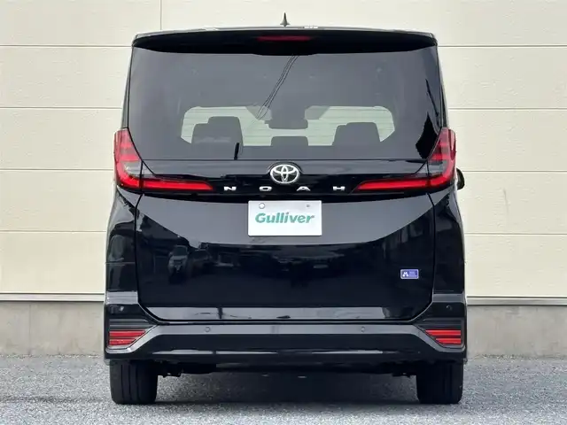 トヨタ ノア S－G 茨城県 2023(令5)年 2.6万km アティチュードブラックマイカ 純正メモリナビ(AM/FM/TV/Miracast/HDMI)/バックカメラ/クルーズコントロール/両側パワースライドドア/ビルトインETC2.0/LEDヘッドライト/フルセグTV/後席モニター/W(後席)エアコン/前後コーナーセンサー/レーンキープアシスト/オートライト/W+サイドエアバック/純正アルミホイール