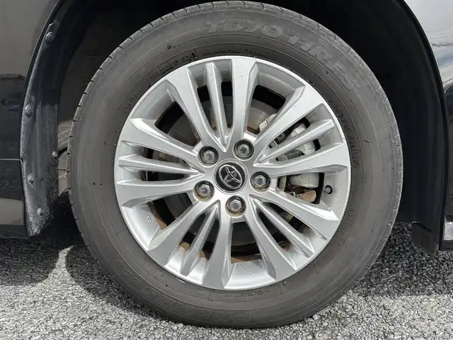 トヨタ ノア S－G 茨城県 2023(令5)年 2.6万km アティチュードブラックマイカ 純正メモリナビ(AM/FM/TV/Miracast/HDMI)/バックカメラ/クルーズコントロール/両側パワースライドドア/ビルトインETC2.0/LEDヘッドライト/フルセグTV/後席モニター/W(後席)エアコン/前後コーナーセンサー/レーンキープアシスト/オートライト/W+サイドエアバック/純正アルミホイール