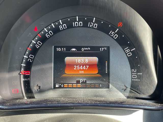 スマート ＭＣＣ スマート BRABUS エクスクルーシブ 茨城県 2019(令1)年 2.6万km シルバー パノラマガラスル-フ /本革 /シートヒーター /フロ-ティングナビ /12セグ /BT /DVD/CD /バックカメラ /パ-キングセンサ-/衝突警告 /レ-ンアシスト /クル-ズコントロ-ル /ETC /パドルシフト /純正17inアルミホイ-ル /オ-トライト /禁煙車