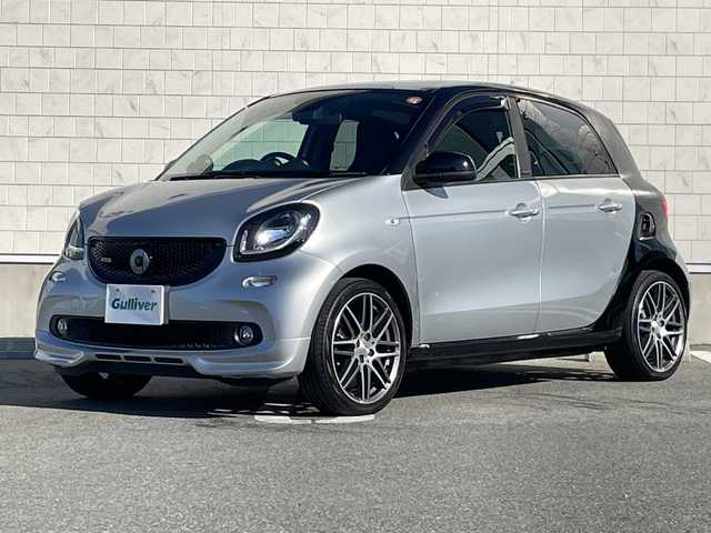 スマート ＭＣＣ スマート BRABUS エクスクルーシブ 茨城県 2019(令1)年 2.6万km シルバー パノラマガラスル-フ /本革 /シートヒーター /フロ-ティングナビ /12セグ /BT /DVD/CD /バックカメラ /パ-キングセンサ-/衝突警告 /レ-ンアシスト /クル-ズコントロ-ル /ETC /パドルシフト /純正17inアルミホイ-ル /オ-トライト /禁煙車