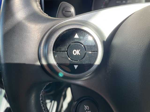 スマート ＭＣＣ スマート BRABUS エクスクルーシブ 茨城県 2019(令1)年 2.6万km シルバー パノラマガラスル-フ /本革 /シートヒーター /フロ-ティングナビ /12セグ /BT /DVD/CD /バックカメラ /パ-キングセンサ-/衝突警告 /レ-ンアシスト /クル-ズコントロ-ル /ETC /パドルシフト /純正17inアルミホイ-ル /オ-トライト /禁煙車