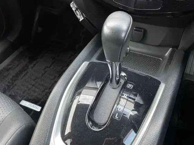 日産 エクストレイル 20X 青森県 2014(平26)年 8.5万km ダイヤモンドブラック ワンオーナー /切り替え式4WD/社外SDナビ/ 　CD/DVD/SD/iPod/BT/フルセグTV/バックカメラ/前席シートヒーター /アイドリングストップ/LEDオートライト/フォグランプ/ルーフレール/社外夏タイヤ付きアルミホイール4本積込/　　(225/65/R17)/ETC