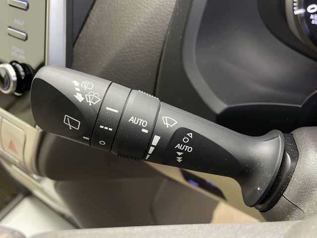 トヨタ ランドクルーザー プラド TX Lパッケージ マットブラED 鹿児島県 2022(令4)年 2.7万km ホワイトパールクリスタルシャイン メーカーOPナビ/トヨタセーフティセンス/全方位カメラ/バックカメラ/ブラインドスポットモニター/MTモード付AT/レーダークルーズコントロール/アイドリングストップ/サンルーフ/電動格納サードシート/レザーシート/前席パワーシート/前席シートヒーター/前席シートエアコン/純正18インチアルミホイール/前後コーナーセンサー/レーンキープアシスト/オートマチックハイビーム/ダウンアシストコントロール/純正LEDヘッドライト/シートベンチレーション/4WD