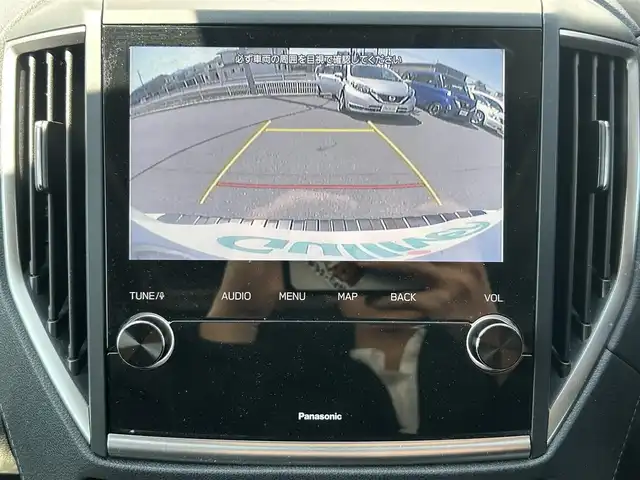 スバル フォレスター スポーツ 群馬県 2023(令5)年 2.7万km クリスタルホワイトP ワンオナ/サンルーフ/純正メモリーナビ/(AM/FM/Bluetooth/HDMI/iPod/Apple Car Play /Android Auto/フルセグTV/CD/DVD)/アイサイト/・プリクラッシュブレーキ/・緊急時プリクラッシュステアリング/・ツーリングアシスト/・車線中央維持機能/・車線逸脱抑制機能/・エマージェンシーレーンキープアシスト/・誤発進抑制制御/・ふらつき警報/・青信号お知らせ機能/・先行車発進お知らせ機能/・後退時ブレーキアシスト/前車速追従機能付クルーズコントロール/スマートリアビューミラー/ビルトインETC/前席パワーシート（運転席メモリー機能付き）/電動リアゲート/全席シートヒーター/ステアリングヒーター/ドライバーモニタリングシステム/パドルシフト/リア100V電源/リアUSB充電端子/エンジンスターター/ルーフレール/SI Drive/X Mode/純正防水フロアマット/取扱説明書/保証書