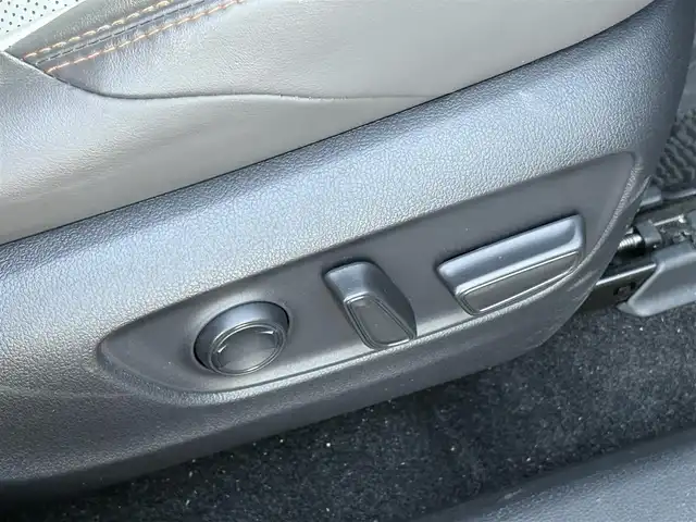 トヨタ ＲＡＶ４ アドベンチャー 大分県 2023(令5)年 5.4万km グレーメタリック ・ナビ(USB/BT/Miracast/CarPlay)/・バックカメラ/・フルセグテレビ/・ETC 2.0/・ドライブレコーダー/・プリクラッシュセーフティ/・ブラインドスポットモニター/・コーナーセンサー/・レーンキープアシスト/・ステアリングヒーター/・ブレーキホールド/・オートハイビーム/・パワーシート/・シートヒーター/・エアシート/・シートメモリー/・純正アルミホイール