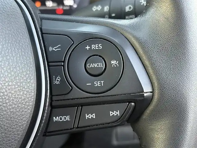 トヨタ ＲＡＶ４ アドベンチャー 大分県 2023(令5)年 5.4万km グレーメタリック ・ナビ(USB/BT/Miracast/CarPlay)/・バックカメラ/・フルセグテレビ/・ETC 2.0/・ドライブレコーダー/・プリクラッシュセーフティ/・ブラインドスポットモニター/・コーナーセンサー/・レーンキープアシスト/・ステアリングヒーター/・ブレーキホールド/・オートハイビーム/・パワーシート/・シートヒーター/・エアシート/・シートメモリー/・純正アルミホイール