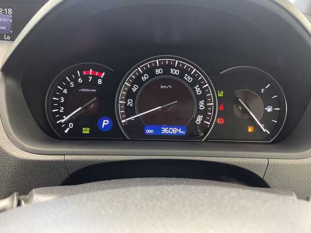 トヨタ エスクァイア Gi 沖縄県 2018(平30)年 3.6万km ブラック アルパイン12.8インチフリップダウンモニター/両側パワースライドドア/前後ドライブレコーダー/ＥＴＣ/ＵＳＢ/トヨタセーフティセンス/・衝突被害軽減ブレーキ (プリクラッシュセーフティ)																																																																									/・車線はみ出しアラート (レーンディパーチャーアラート)																									/・自動ハイビーム (オートマチックハイビーム)	/クルーズコントロール/ステアリングスイッチ																							/ＬＥＤヘッドライト/オートライト/シートヒーター/レザーシート/プッシュスタート/スマートキー/革巻きステアリング