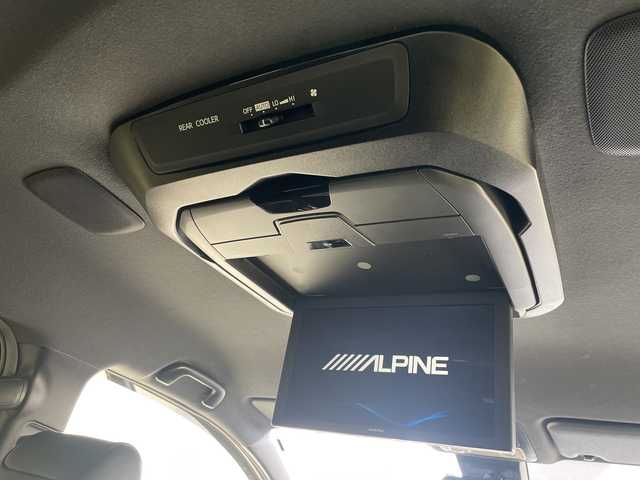 トヨタ エスクァイア Gi 沖縄県 2018(平30)年 3.6万km ブラック アルパイン12.8インチフリップダウンモニター/両側パワースライドドア/前後ドライブレコーダー/ＥＴＣ/ＵＳＢ/トヨタセーフティセンス/・衝突被害軽減ブレーキ (プリクラッシュセーフティ)																																																																									/・車線はみ出しアラート (レーンディパーチャーアラート)																									/・自動ハイビーム (オートマチックハイビーム)	/クルーズコントロール/ステアリングスイッチ																							/ＬＥＤヘッドライト/オートライト/シートヒーター/レザーシート/プッシュスタート/スマートキー/革巻きステアリング