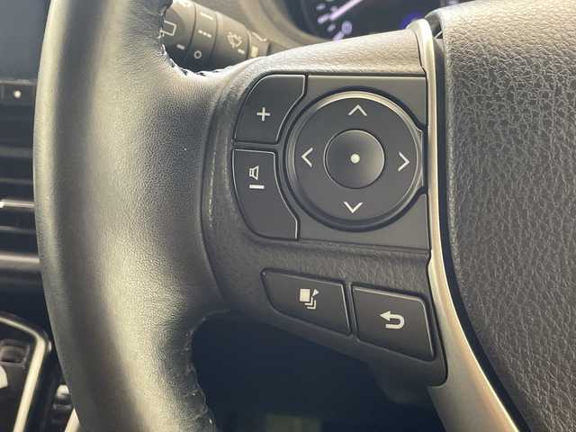 トヨタ エスクァイア Gi 沖縄県 2018(平30)年 3.6万km ブラック アルパイン12.8インチフリップダウンモニター/両側パワースライドドア/前後ドライブレコーダー/ＥＴＣ/ＵＳＢ/トヨタセーフティセンス/・衝突被害軽減ブレーキ (プリクラッシュセーフティ)																																																																									/・車線はみ出しアラート (レーンディパーチャーアラート)																									/・自動ハイビーム (オートマチックハイビーム)	/クルーズコントロール/ステアリングスイッチ																							/ＬＥＤヘッドライト/オートライト/シートヒーター/レザーシート/プッシュスタート/スマートキー/革巻きステアリング