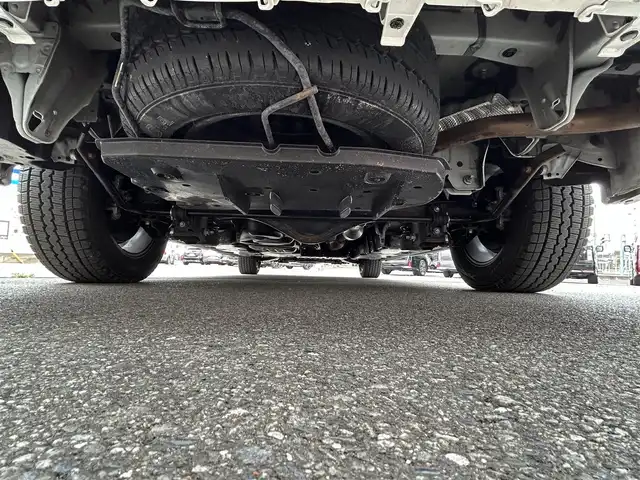 トヨタ グランエース プレミアム 群馬県 2021(令3)年 5.7万km ホワイトパールクリスタルシャイン セーフティセンス/純正フリップダウンモニター/純正8インチディスプレイオーディオ（ナビ機能付き）/　　CD/DVD/BT/USB/Miracast/パノラミックビューモニター/両側パワースライドドア/レーダークルーズコントロール/LEDオートライト/オートハイビーム/レザーシート/全席シートヒーター/全席パワーシート/社外17インチAW/コーナーセンサー/ブラインドスポットモニター/デジタルインナーミラー/レーンアシスト/ステアリングスイッチ/オートリトラクタブルミラー/アイドリングストップ/横滑り防止装置/サイド・カーテンエアバッグ/スマートキー/ビルトインETC2.0