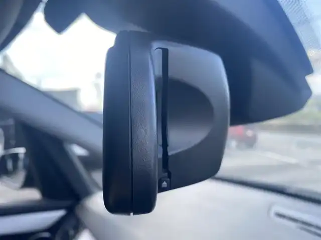 ＢＭＷ ２１８ｉ アクティブツアラー 福岡県 2015(平27)年 7.5万km 紺 ・純正ナビ／ＵＳＢ／Ｂｌｕｅｔｏｏｔｈ／ＣＤ／ＤＶＤ/・バックカメラ/・ＥＴＣ/・純正１６ＡＷ/・プッシュスタート/・アイドリングストップ/・スマートキー/・スペアキー/・レーンキープアシスト/・オートライト/・取扱説明書