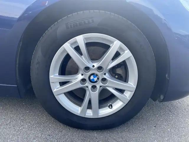 ＢＭＷ ２１８ｉ アクティブツアラー 福岡県 2015(平27)年 7.5万km 紺 ・純正ナビ／ＵＳＢ／Ｂｌｕｅｔｏｏｔｈ／ＣＤ／ＤＶＤ/・バックカメラ/・ＥＴＣ/・純正１６ＡＷ/・プッシュスタート/・アイドリングストップ/・スマートキー/・スペアキー/・レーンキープアシスト/・オートライト/・取扱説明書