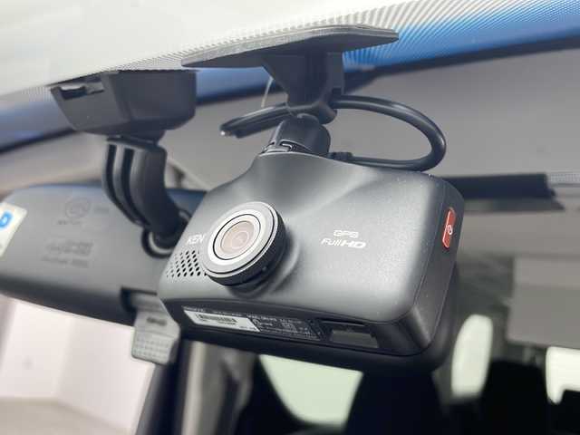 トヨタ ヴェルファイア Z Aエディション 三重県 2015(平27)年 8.4万km ホワイトパールクリスタルシャイン 禁煙車/純正ナビ/CD/DVD/SD/BT/フルセグTV/バックカメラ/ツインムーンルーフ/純正フリップダウンモニター/両側パワースライドドア/JBLプレミアムサウンド/クルーズコントロール/クリアランスソナー/ドライブレコーダー（前方）/電子パーキングブレーキ/ビルトインETC/オートブレーキホールド/AC100V/パーキングアシスト/革巻ステアリング