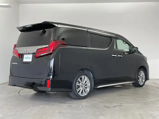 トヨタ アルファード S タイプゴールド 埼玉県 2020(令2)年 5.9万km ブラック メーカーナビ　フリップダウンモニター　パノラミックビューモニター　ＪＢＬ　ＤＶＤ再生　セーフティセンス　ＢＳＭ　三眼ＬＥＤ　レーダークルーズコントロール　ビルトインＥＴＣ２．０　パーキングアシスト