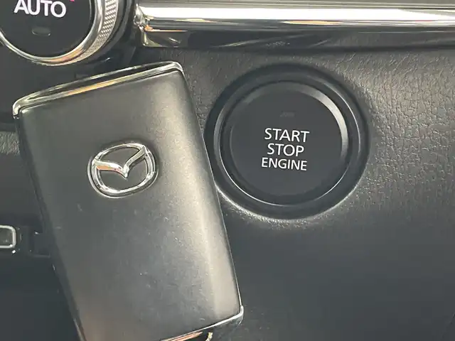 マツダ ＣＸ－３０ 20S プロアクティブツーリングセレ 群馬県 2022(令4)年 2.5万km ソウルレッドクリスタルM 純正８．８型ナビ　全周囲カメラ　アダプティブクルーズコントロール　ブラインドスポットモニター　パワーバックドア　シートヒーター　パワーシート　レーンキープアシスト　ＥＴＣ　コーナーセンサー　ＬＥＤ