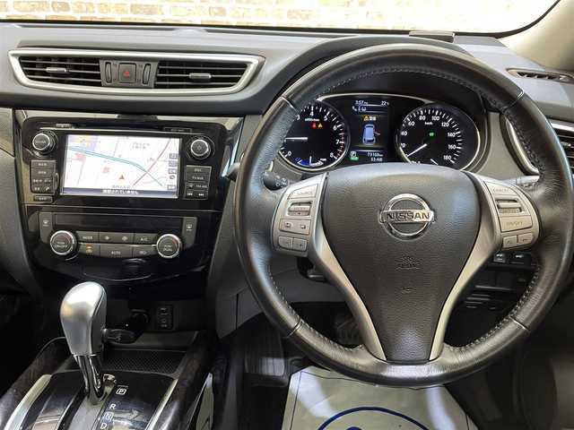 日産 エクストレイル ハイブリッド 20X ブラック エクストリーマーX ブレーキ 道央・札幌 2015(平27)年 7.4万km ダイヤモンドブラック (株)IDOMが運営する【じしゃロン札幌店】の自社ローン専用車両になります。こちらは現金またはオートローンご利用価格です。自社ローンご希望の方は別途その旨お申し付けください。/４WD/パノラミックガラスルーフ/アラウンドビューモニター/ヒルディセントコントロール/エマージェンシーブレーキ/車線逸脱警報/後側方車両接近警報機能/進入禁止警報/前後ソナー/横滑り防止装置/アイドリングストップ/クルーズコントロール/パーキングアシスト/オートバックドア/シートヒーター/純正ナビ/フルセグTV/ドライブレコーダー/ETC/LEDヘッドライト/純正１７インチアルミホイール