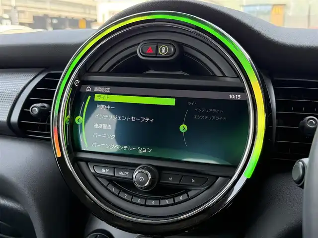 ＭＩＮＩ ミニ クーパー D 静岡県 2021(令3)年 2万km ミッドナイト・ブラック・メタリック ペッパーパッケージ/・ストレージコンパートメントパッケージ/・MINIエキサイトメントパッケージ/・レインセンサー/・ライトパッケージ/・コンフォートアクセスシステム/MINIコネクト/(Bluetooth/USB)/インテリジェントセーフティ/バックカメラ/PDC/ETC/フロアマット/純正15インチアルミホイール/フロントフォグランプ/保証書/取扱説明書/スペアキー