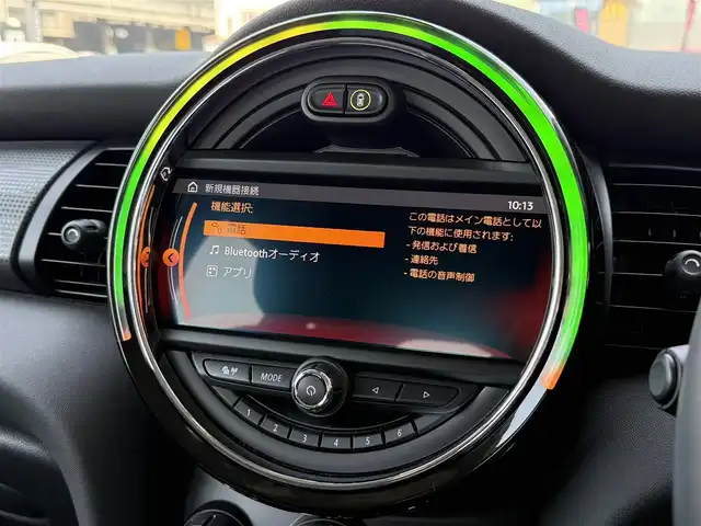 ＭＩＮＩ ミニ クーパー D 静岡県 2021(令3)年 2万km ミッドナイト・ブラック・メタリック ペッパーパッケージ/・ストレージコンパートメントパッケージ/・MINIエキサイトメントパッケージ/・レインセンサー/・ライトパッケージ/・コンフォートアクセスシステム/MINIコネクト/(Bluetooth/USB)/インテリジェントセーフティ/バックカメラ/PDC/ETC/フロアマット/純正15インチアルミホイール/フロントフォグランプ/保証書/取扱説明書/スペアキー