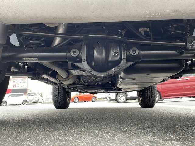 クライスラー・ジープ ジープ ラングラー アンリミテッド スポーツ 山口県 2016(平28)年 7.5万km 白 社外メモリナビ/Ｂｌｕｅｔｏｏｔｈ/フルセグＴＶ/ＨＩＤヘッドライト/リモコンキー/クルーズコントロール/ＥＴＣ/オートエアコン/横滑り防止装置/純正１７インチアルミホイール/背面タイヤ/サイドカメラ/ヒルディセントコントロール/保証書・取説/スペアキー1本