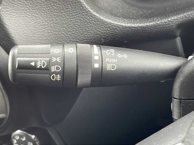 クライスラー・ジープ ジープ ラングラー アンリミテッド スポーツ 山口県 2016(平28)年 7.5万km 白 社外メモリナビ/Ｂｌｕｅｔｏｏｔｈ/フルセグＴＶ/ＨＩＤヘッドライト/リモコンキー/クルーズコントロール/ＥＴＣ/オートエアコン/横滑り防止装置/純正１７インチアルミホイール/背面タイヤ/サイドカメラ/ヒルディセントコントロール/保証書・取説/スペアキー1本