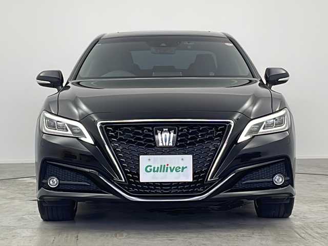トヨタ クラウン ハイブリッド G－エグゼクティブ Four 愛知県 2019(平31)年 3.5万km プレシャスブラックパール /禁煙//4WD//メーカーナビ//AM/FM/CD/DVD/BD/BT/フルセグ//バックカメラ//ETC//Toyota Safety Sense//プリクラッシュセーフティ//レーントーシングアシスト//レーダークルーズコントロール//ロードサインアシスト//オートハイビーム//ブラインドスポットモニター//パーキングサポートブレーキ//リヤクロストラフィックアラート//先行車発進告知//インテリジェントクリアランスソナー//デジタルインナーミラー//AC100V//カラーヘッドアップディスプレイ//純正18インチAW//本革シート//前席パワーシート//前席シートヒーター、エアシート//三眼LEDヘッドライト//オートライト//フォグランプ//電動格納ウィンカーミラー//センターデフロック//電動パーキングブレーキ//ブレーキホールド//ドライブモード//SPORT/NORMAL/ECO//プッシュスタート//スマートキー//スペアキー//横滑り防止装置//nanoe//リヤサンシェード//純正フロアマット//純正ドアバイザー
