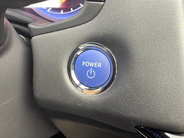 トヨタ クラウン ハイブリッド G－エグゼクティブ Four 愛知県 2019(平31)年 3.5万km プレシャスブラックパール /禁煙//4WD//メーカーナビ//AM/FM/CD/DVD/BD/BT/フルセグ//バックカメラ//ETC//Toyota Safety Sense//プリクラッシュセーフティ//レーントーシングアシスト//レーダークルーズコントロール//ロードサインアシスト//オートハイビーム//ブラインドスポットモニター//パーキングサポートブレーキ//リヤクロストラフィックアラート//先行車発進告知//インテリジェントクリアランスソナー//デジタルインナーミラー//AC100V//カラーヘッドアップディスプレイ//純正18インチAW//本革シート//前席パワーシート//前席シートヒーター、エアシート//三眼LEDヘッドライト//オートライト//フォグランプ//電動格納ウィンカーミラー//センターデフロック//電動パーキングブレーキ//ブレーキホールド//ドライブモード//SPORT/NORMAL/ECO//プッシュスタート//スマートキー//スペアキー//横滑り防止装置//nanoe//リヤサンシェード//純正フロアマット//純正ドアバイザー