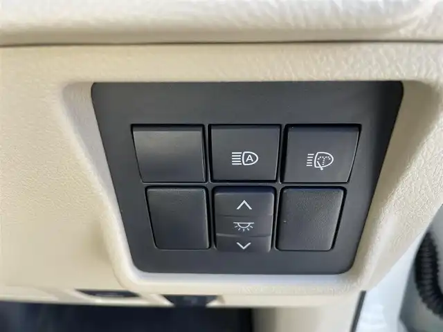 トヨタ ランドクルーザー プラド TX Lパッケージ 山口県 2023(令5)年 2.2万km ホワイトパールクリスタルシャイン ワンオーナー車/ベージュレザーシート/サンルーフ/純正ナビ/Bluetooth/Miracast/全周囲カメラ/前席パワーシート/前席シートヒーター/前席ベンチレーション/クルーズコントロール/オートマチックハイビーム/LEDヘッドライト/LEDフォグライト/オートライト/スマートキー＆プッシュスタート/レーンキープアシスト/社外前後ドライブレコーダー/社外17インチAW（ジオランダータイヤ）/純正アルミ付スタッドレスタイヤ車載/社外クラッツィオフロアマット（純正車載）/ルーフレール/保証書・取説/スペアキー1個