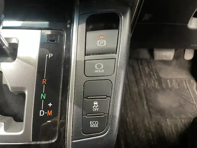 トヨタ ヴェルファイア Z ゴールデンアイズ 鹿児島県 2020(令2)年 6.1万km ブラック 純正ナビ機能付きディスプレイオーディオ/(Bluetooth.AppleCarPlay.AndroidAuto.CD.DVD)/バックカメラ/トヨタセーフティセンス/　・クルーズコントロール(追従走行あり)/　・レーンキープアシスト/　・プリクラッシュセーフティ/　・先行車発進お知らせ機能/フリップダウンモニター/両側パワースライドドア/パワーバックドア/オットマン/前後コーナーセンサー/ETC/純正フロアマット/純正アルミホイール/LEDヘッドライト/電動格納ミラー/ステアリングリモコン