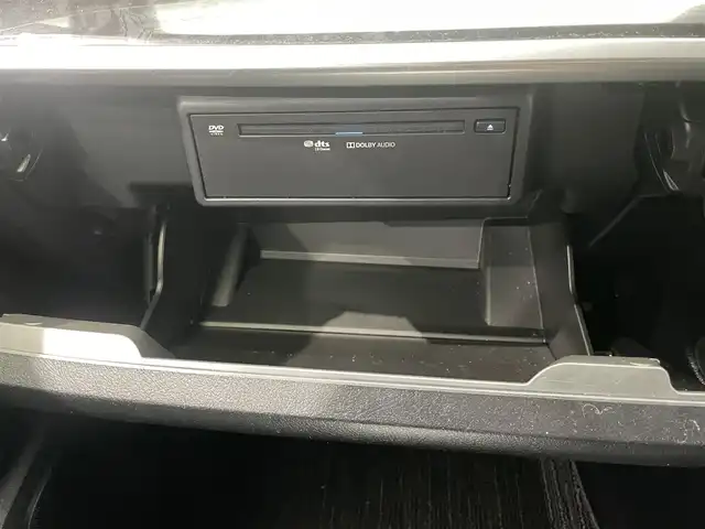 トヨタ ヴェルファイア Z ゴールデンアイズ 鹿児島県 2020(令2)年 6.1万km ブラック 純正ナビ機能付きディスプレイオーディオ/(Bluetooth.AppleCarPlay.AndroidAuto.CD.DVD)/バックカメラ/トヨタセーフティセンス/　・クルーズコントロール(追従走行あり)/　・レーンキープアシスト/　・プリクラッシュセーフティ/　・先行車発進お知らせ機能/フリップダウンモニター/両側パワースライドドア/パワーバックドア/オットマン/前後コーナーセンサー/ETC/純正フロアマット/純正アルミホイール/LEDヘッドライト/電動格納ミラー/ステアリングリモコン