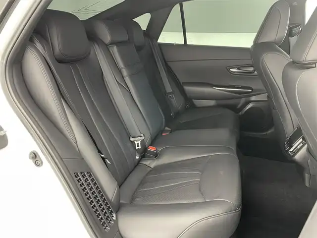 トヨタ クラウン ハイブリッド RS アドバンス 愛知県 2022(令4)年 5.1万km プレシャスホワイトパール 後期型　純正１２．３型ナビ　全方位カメラ　禁煙　デジタルインナーミラー　全周囲ドラレコ　黒革　セーフティセンス　衝突軽減　追従クルコン　ＢＳＭ　フルセグＴＶ　ＤＶＤ　ＡＣ１００Ｖ　シートヒータ　ＥＴＣ2.0 コーナーセンサー　パワーシート　オートハイビーム　LEDオートライト　フォグランプ　