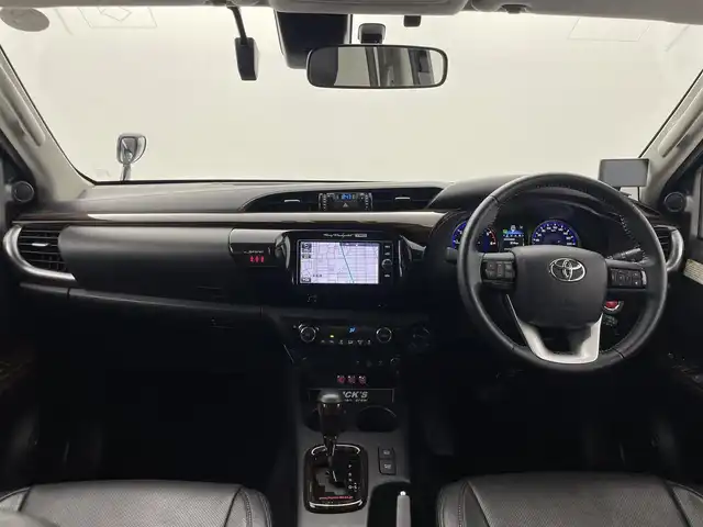 トヨタ ハイラックス Z 群馬県 2018(平30)年 2.8万km アティチュードブラックマイカ ＪＡＯＳフロントグリル　ＴＲＤオーバーフェンダー　キャノピー　社外マフラー　純正ナビ　バックカメラ　衝突被害軽減ブレーキ　レーンアシスト　ＬＥＤヘッドライト　ＥＴＣ　プッシュスタート　４ＷＤ　禁煙車