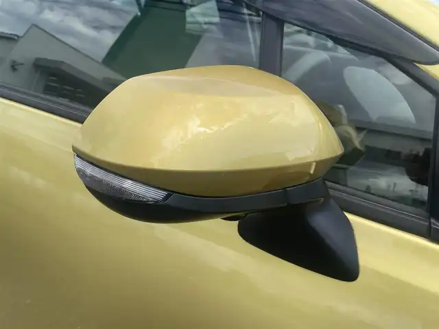 トヨタ アクア G 群馬県 2024(令6)年 0.4万km ブラスゴールドメタリック ワンオーナー/純正メモリナビ（BT.CD)/アラウンドビューモニター/プリクラッシュ/レーンキープアシスト/レーダークルーズコントロール/BSM/革巻きステア/ドアバイザー/オートマチックハイビーム/ヘッドライトレベライザー/スマートキー×２/LEDライト/ウィンカーミラー/CD、DVDプレーヤー/保証書、取説