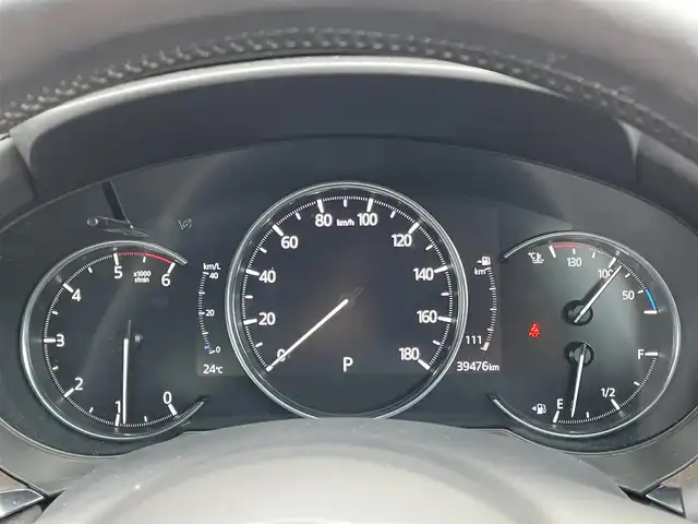 マツダ マツダ６セダン XD Lパッケージ 群馬県 2019(令1)年 4万km スノーフレイクホワイトパールマイカ サンルーフ/純正8インチナビ/フルセグTV・Bluetooth・CD・DVD/BOSEサウンドシステム/全周囲モニター/ETC2.0/スマートシティブレーキサポート/レーダークルーズコントロール/前後コーナーセンサー/ブラインドスポットモニター/交通標識認識システム/レーンキープアシスト/パーキングセンサー/電動パーキングブレーキ/シートヒーター完備/エアシートD/N席/パワーシートD/N席/ステアリングヒーター/ツインターボエンジン/純正19インチAW/オートLEDヘッドライト/革巻きステアリング/パドルシフト