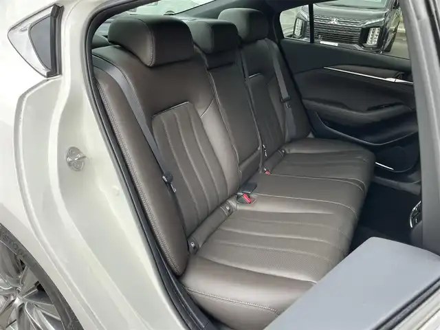 マツダ マツダ６セダン XD Lパッケージ 群馬県 2019(令1)年 4万km スノーフレイクホワイトパールマイカ サンルーフ/純正8インチナビ/フルセグTV・Bluetooth・CD・DVD/BOSEサウンドシステム/全周囲モニター/ETC2.0/スマートシティブレーキサポート/レーダークルーズコントロール/前後コーナーセンサー/ブラインドスポットモニター/交通標識認識システム/レーンキープアシスト/パーキングセンサー/電動パーキングブレーキ/シートヒーター完備/エアシートD/N席/パワーシートD/N席/ステアリングヒーター/ツインターボエンジン/純正19インチAW/オートLEDヘッドライト/革巻きステアリング/パドルシフト