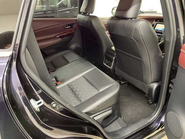 トヨタ ハリアー プレミアム 長崎県 2017(平29)年 2.6万km スパークリングブラックパールクリスタルシャイン 社外メモリナビ/ ECLIPSE/ AVN-Z05iW/フルセグテレビ/バックカメラ/Bluetooth接続/ミュージックサーバー/レーンディバーチャーアラート/ナノイー/電格ミラー/オートリトラミラー/LEDフォグ/ステアリングリモコン/ドアバイザー