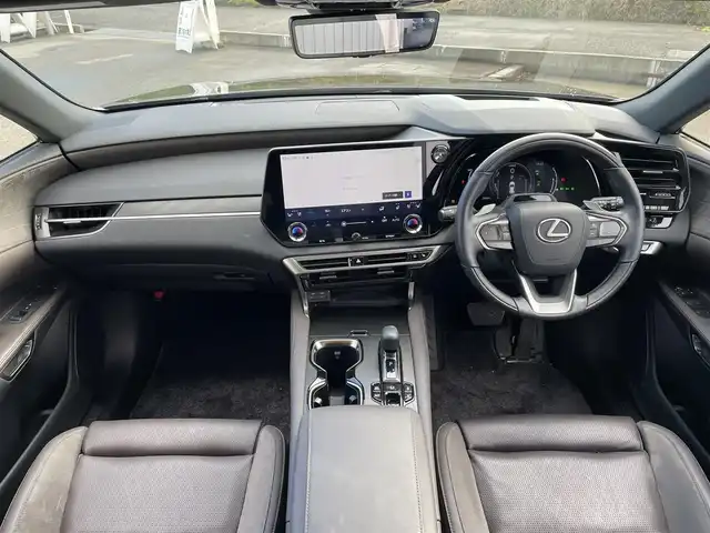 レクサス ＲＸ 450h+ バージョンL 富山県 2023(令5)年 2.9万km グラファイトブラックガラスフレーク 4WD/パノラマルーフ/ルーフレール/純正SDナビ（ディスプレイオーディオ）/プレミアムサウンド/フルセグTV/セーフティーシステムプラス/ブラインドスポットモニター/パーキングサポートブレーキ/パノラミックビューモニター/ドライブレコーダー前後方向/デジタルインナーミラー/パドルシフト/パワーシート　(D＋N席）/ポジションメモリー　(D＋N席）/シートヒーター全席/レザーシート/電動リアゲート/ETC2.0/純正AW/スマートキー×2