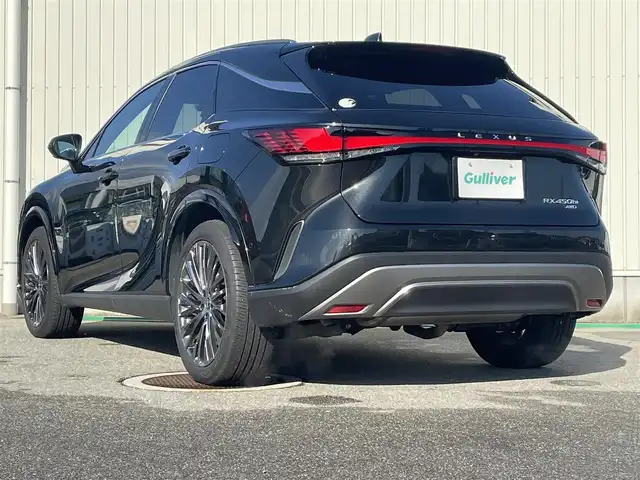 レクサス ＲＸ 450h+ バージョンL 富山県 2023(令5)年 2.9万km グラファイトブラックガラスフレーク 4WD/パノラマルーフ/ルーフレール/純正SDナビ（ディスプレイオーディオ）/プレミアムサウンド/フルセグTV/セーフティーシステムプラス/ブラインドスポットモニター/パーキングサポートブレーキ/パノラミックビューモニター/ドライブレコーダー前後方向/デジタルインナーミラー/パドルシフト/パワーシート　(D＋N席）/ポジションメモリー　(D＋N席）/シートヒーター全席/レザーシート/電動リアゲート/ETC2.0/純正AW/スマートキー×2