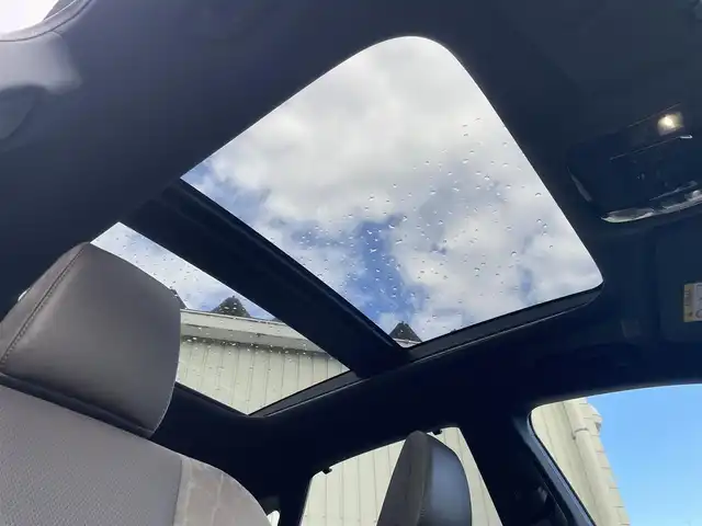 レクサス ＲＸ 450h+ バージョンL 富山県 2023(令5)年 2.9万km グラファイトブラックガラスフレーク 4WD/パノラマルーフ/ルーフレール/純正SDナビ（ディスプレイオーディオ）/プレミアムサウンド/フルセグTV/セーフティーシステムプラス/ブラインドスポットモニター/パーキングサポートブレーキ/パノラミックビューモニター/ドライブレコーダー前後方向/デジタルインナーミラー/パドルシフト/パワーシート　(D＋N席）/ポジションメモリー　(D＋N席）/シートヒーター全席/レザーシート/電動リアゲート/ETC2.0/純正AW/スマートキー×2