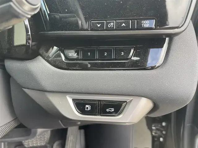 レクサス ＲＸ 450h+ バージョンL 富山県 2023(令5)年 2.9万km グラファイトブラックガラスフレーク 4WD/パノラマルーフ/ルーフレール/純正SDナビ（ディスプレイオーディオ）/プレミアムサウンド/フルセグTV/セーフティーシステムプラス/ブラインドスポットモニター/パーキングサポートブレーキ/パノラミックビューモニター/ドライブレコーダー前後方向/デジタルインナーミラー/パドルシフト/パワーシート　(D＋N席）/ポジションメモリー　(D＋N席）/シートヒーター全席/レザーシート/電動リアゲート/ETC2.0/純正AW/スマートキー×2