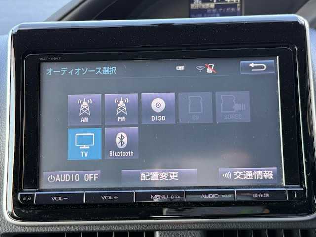 トヨタ ノア Si 長野県 2015(平27)年 5.6万km ボルドーマイカメタリック 純正ナビ/（FM/AM/BTフルセグ） /片側パワースライドドア /スマートキー /LEDヘッドライト /オートライト /バックカメラ /アイドリングストップ /プッシュスタート /横滑り防止装置 /純正フロアマット/純正アルミホイール/保証書・取扱説明書