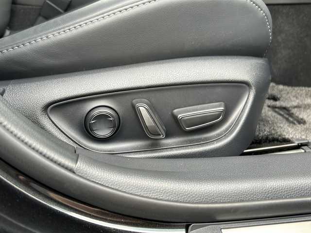 トヨタ クラウン Z 長野県 2024(令6)年 0.5万km プレシャスブラックパール ・純正12インチディスプレイオーディオ/Bluetooth/・全方位カメラ/・ビルトインETC/・ワンオーナー/・モデリスタ【F/S/R】/・トヨタセーフティセンス/・レーダークルーズコントロール/・レーンキープアシスト/・オートマチックハイビーム/・ブラインドスポットモニター/・後席マッサージ付き/・シートヒーター(全席)/・エアーシート(全席)/・コーナーセンサー(前後)/・パドルシフト/・全席イージークローザードア付き/・ステアリングリモコン/・ステアリングヒーター/・純正20インチアルミホイール/・置くだけ充電/・電動リアサンシェード/・ヘッドアップディスプレイ/・パワートランク/・デジタルインナーミラー/・ウィンカーミラー/・電動格納ミラー/・スマートキー/・エンジンプッシュスタート/・スペアキー/・フロアマット